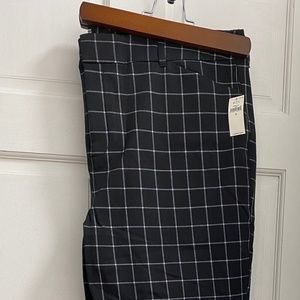 NWT! - Old Navy Black Windowpane Pixie High-Rise Pants - 20